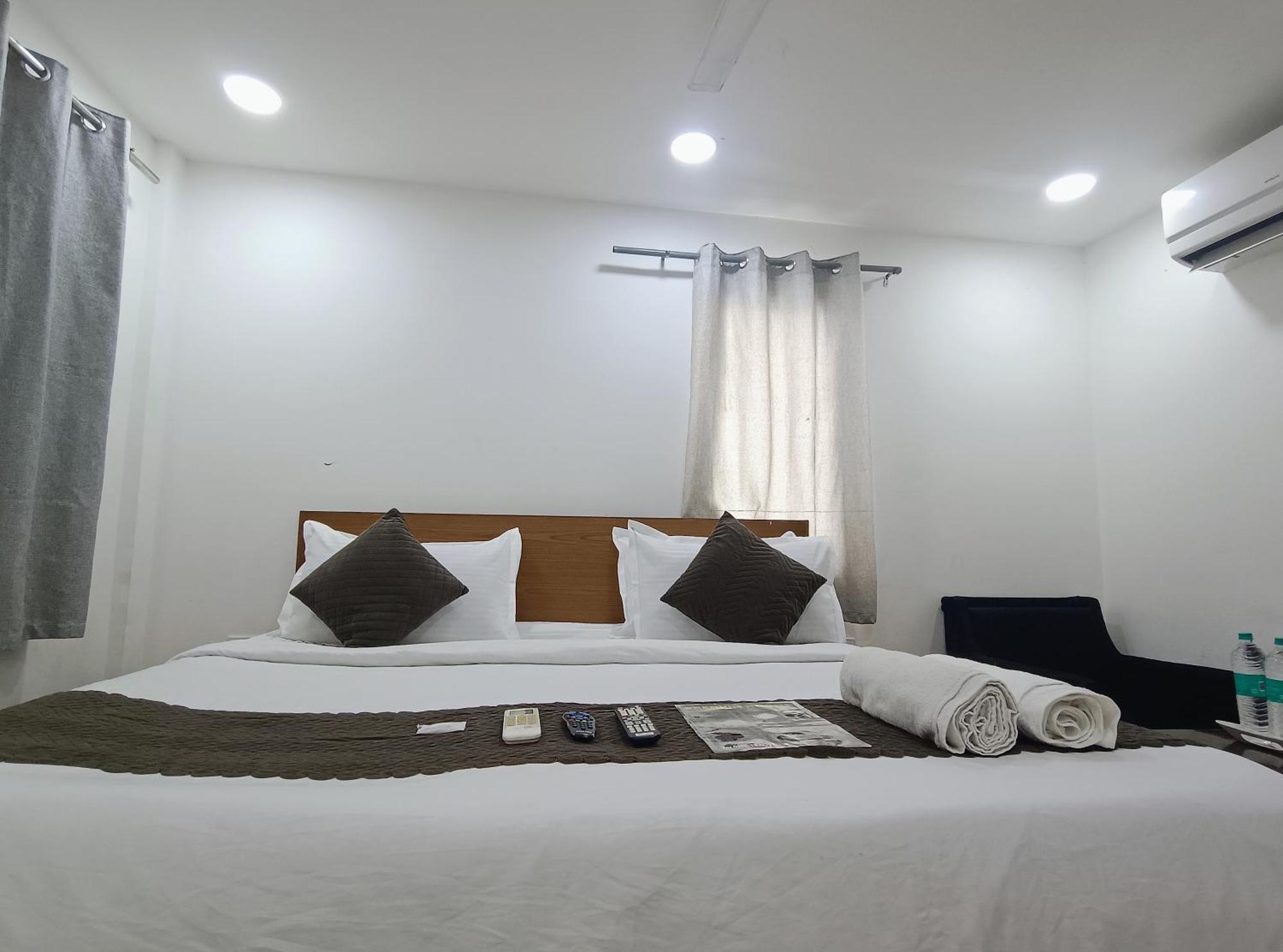 Crystel Residency By Premium New Delhi